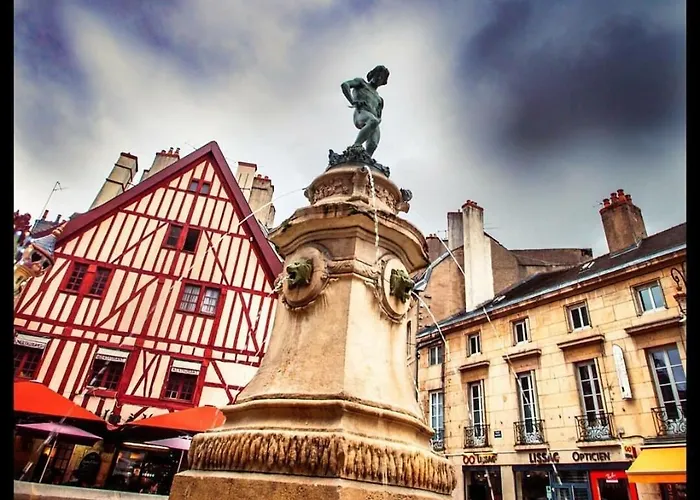 Le Valeureux - Cosy En Hypercentre Apartment